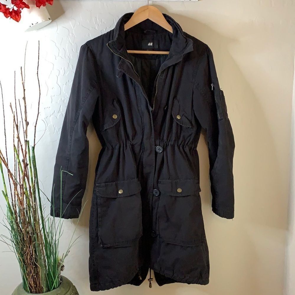 H&m heavy duty coat pockets galore cinches inside the waist & outside on bottom